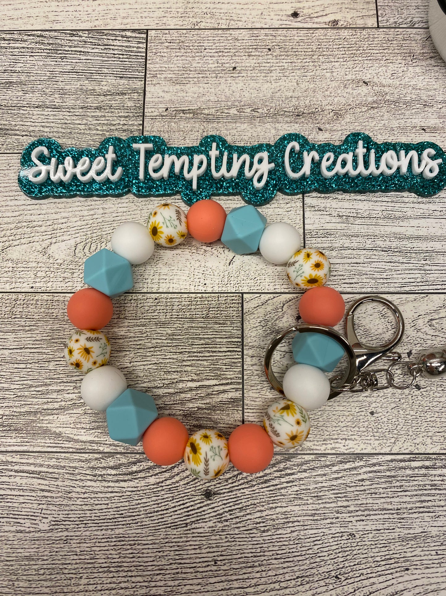 Coral Floral silicone beaded wristlet keychain