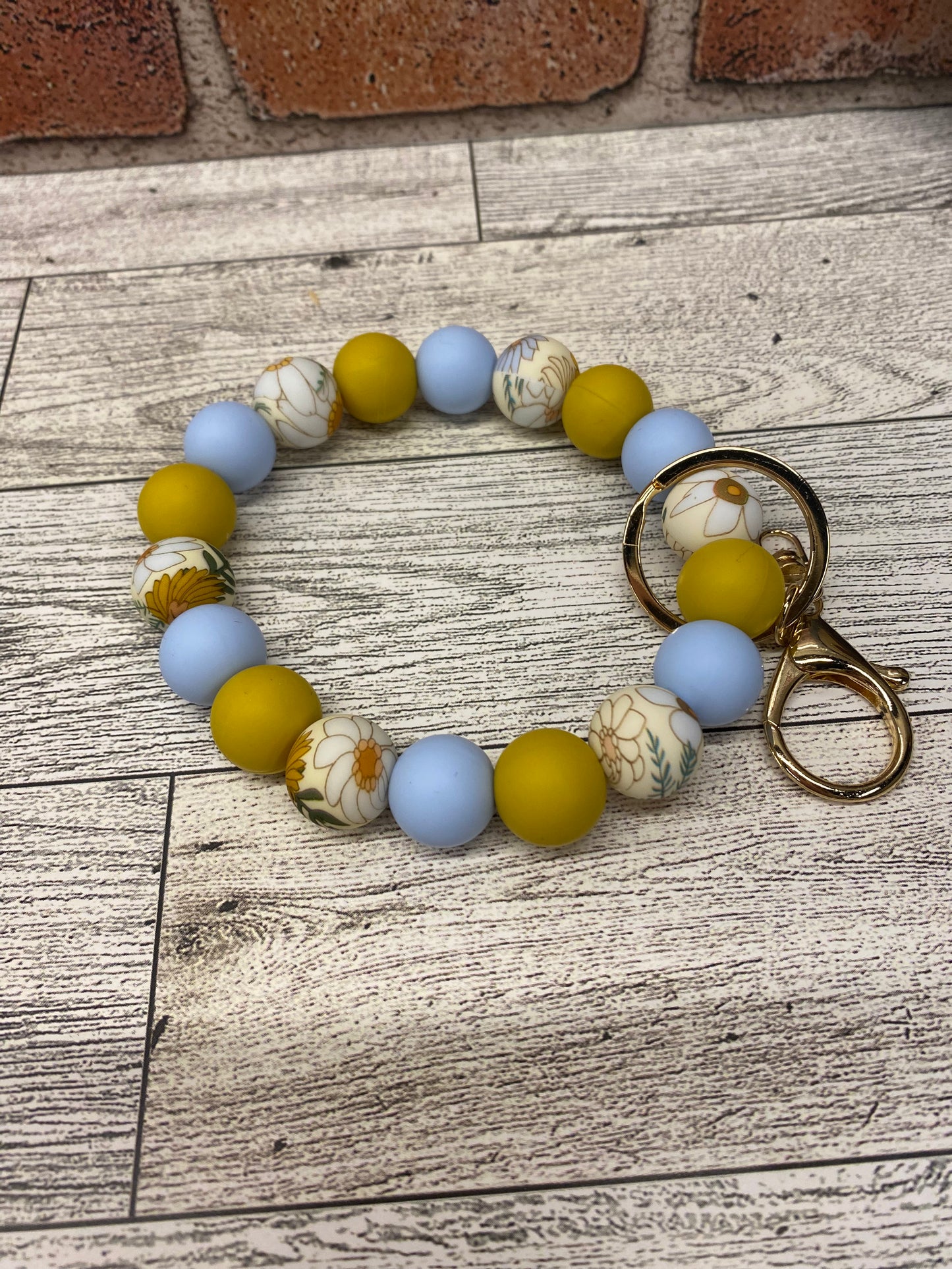 Boho daisy silicone wristlet keychain