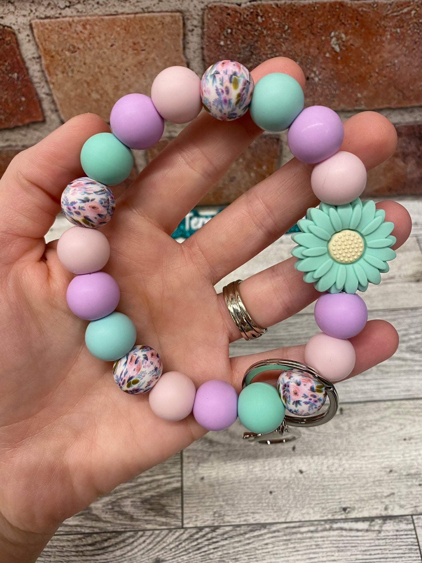 Mint flower silicone beaded wristlet keychain