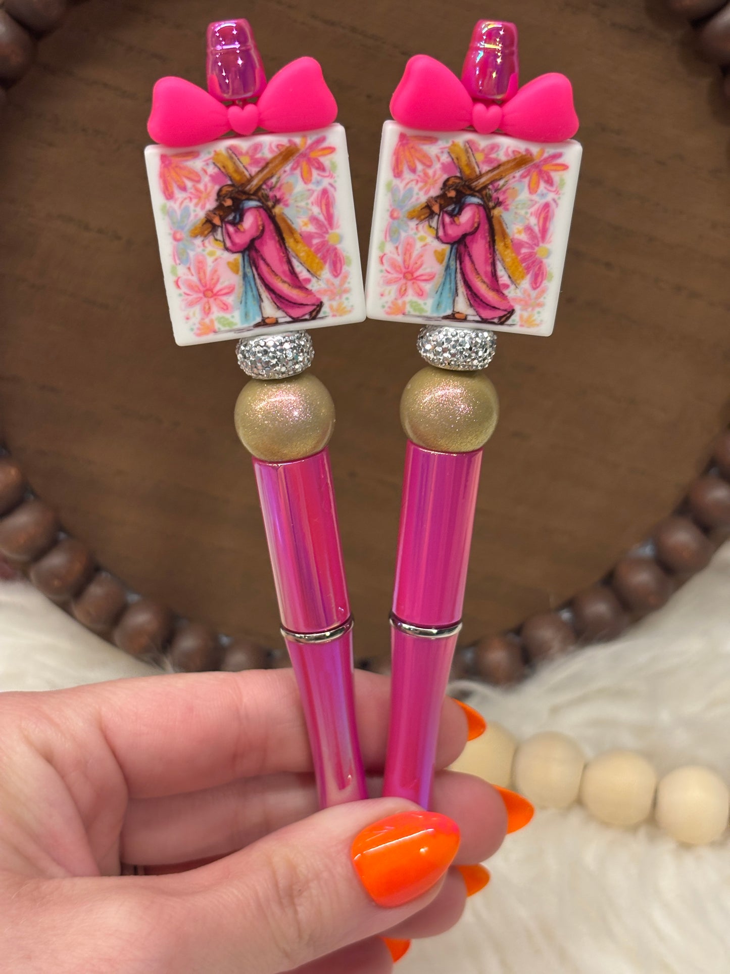 Jesus carrying the Cross silicone beaded ballpoint ink pen