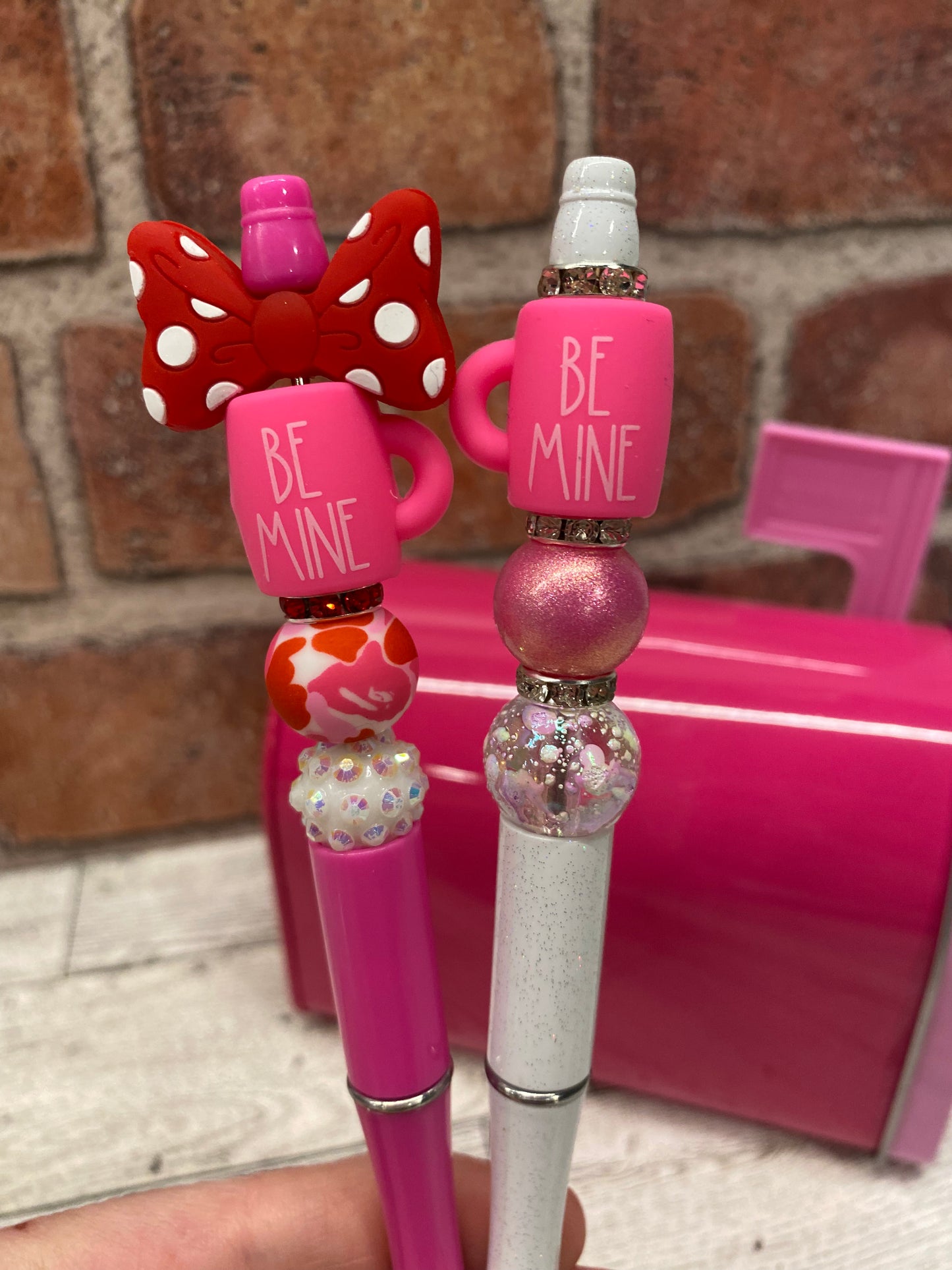 Be Mine Mug silicone beaded ballpoint ink pen