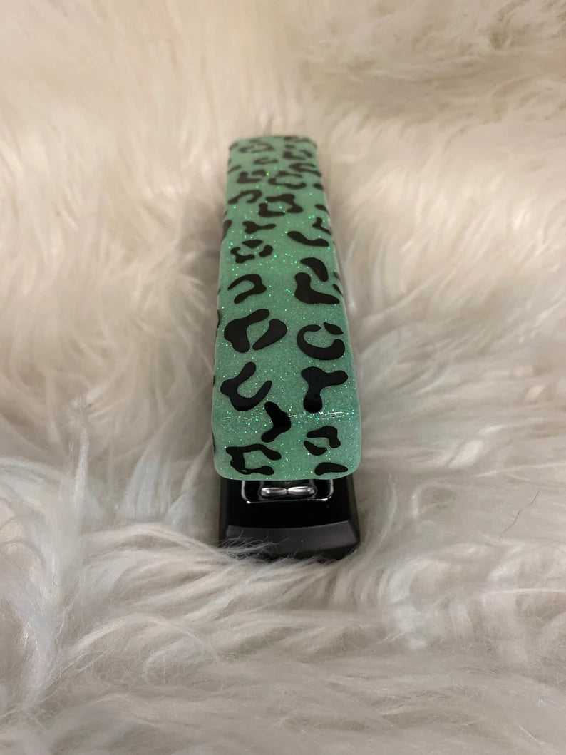 Leopard Mint Glitter Stapler UV resin